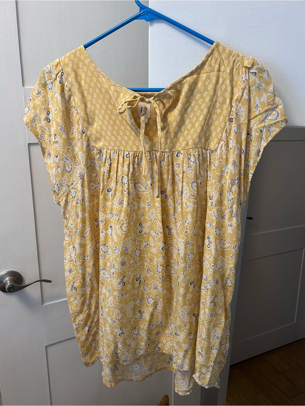 GAP Yellow Floral Short-Sleeve Tie-Neck Blouse